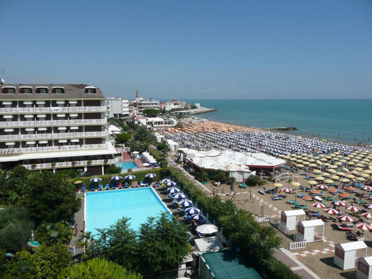 Hotel Imperial Каорле Экстерьер фото